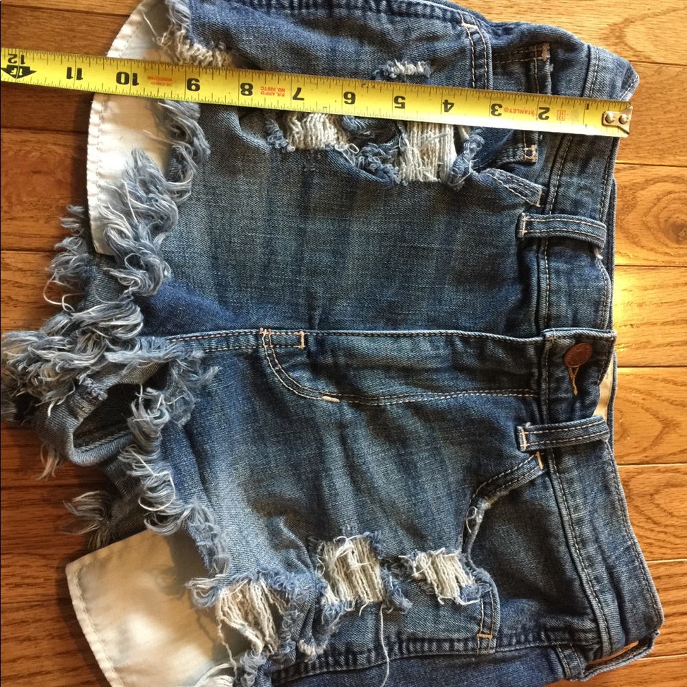 Hollister vintage short high rise denim size 1 - Picture 3 of 6